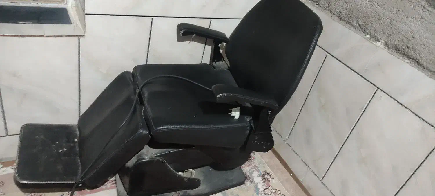 صندلی برقی آرایشگاه|آرایشگاه و سالنهای زیبایی|داراب, |دیوار