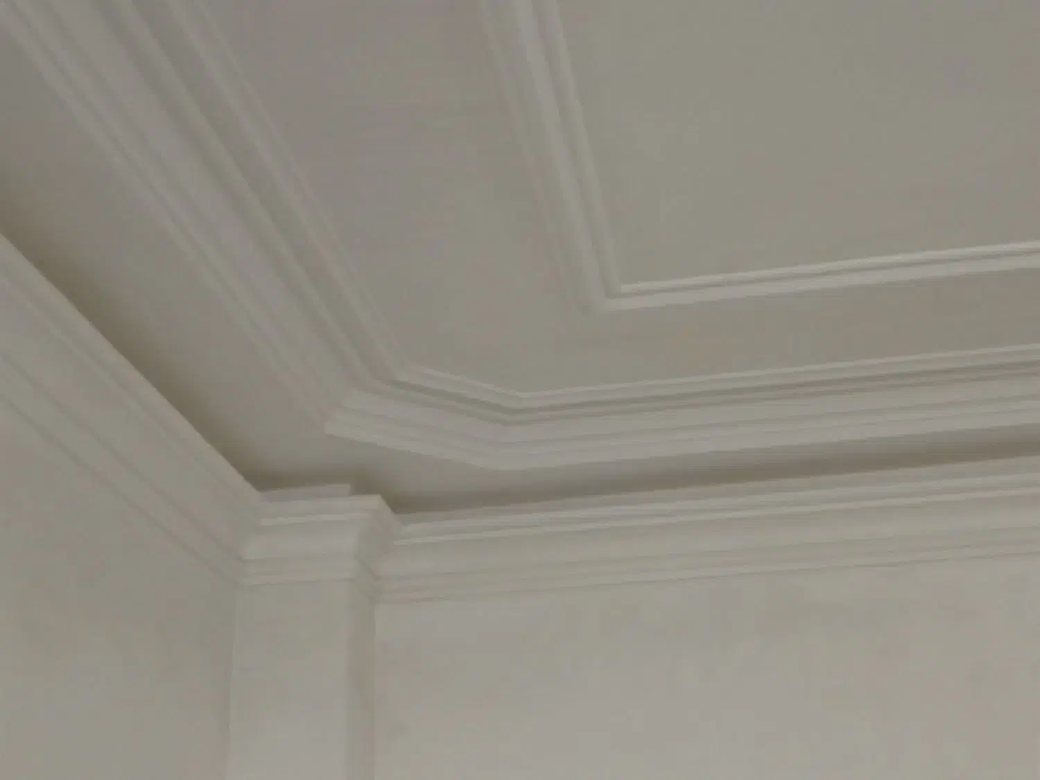 نیازمندبه یک شاگردویک اوستاوردست گچکار|استخدام معماری، عمران و ساختمانی|رشت, حومه رشت|دیوار