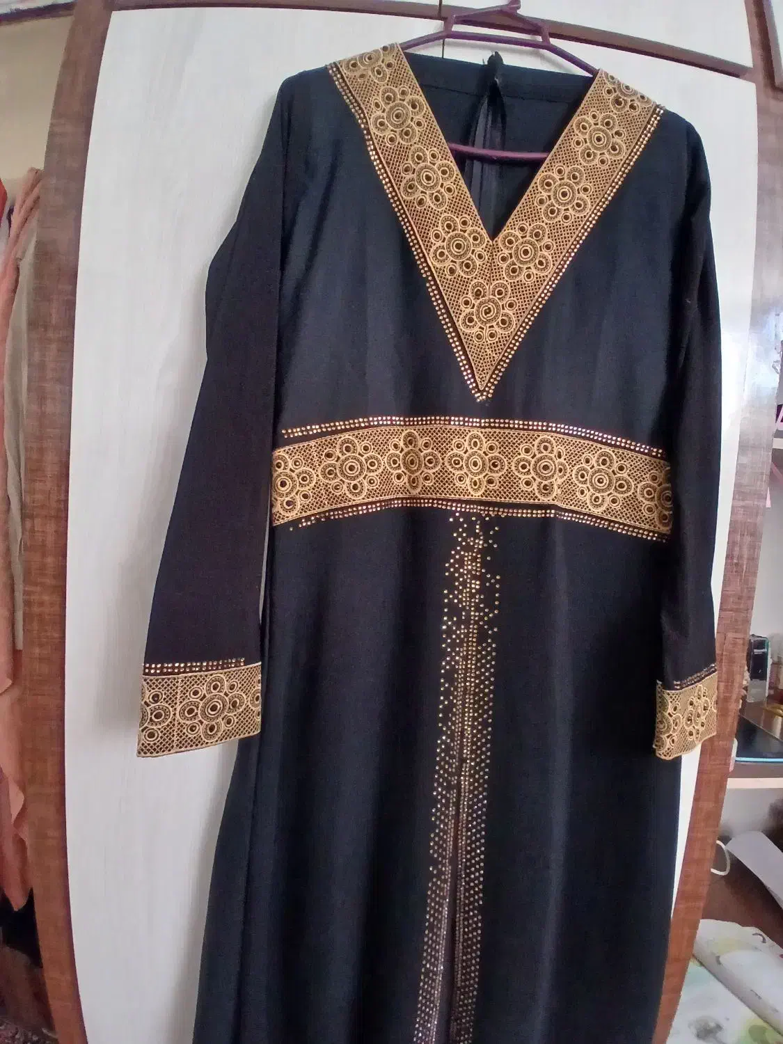 مانتوسوئیت پاییزه|لباس|قائن, |دیوار