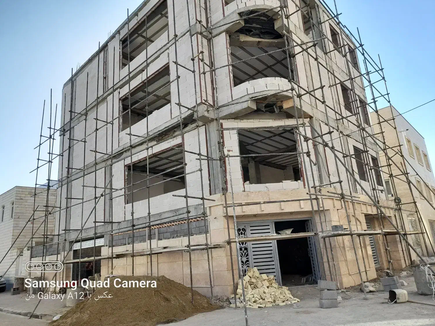 شاگرد کاشیکار میخایم|استخدام معماری، عمران و ساختمانی|قروه, |دیوار