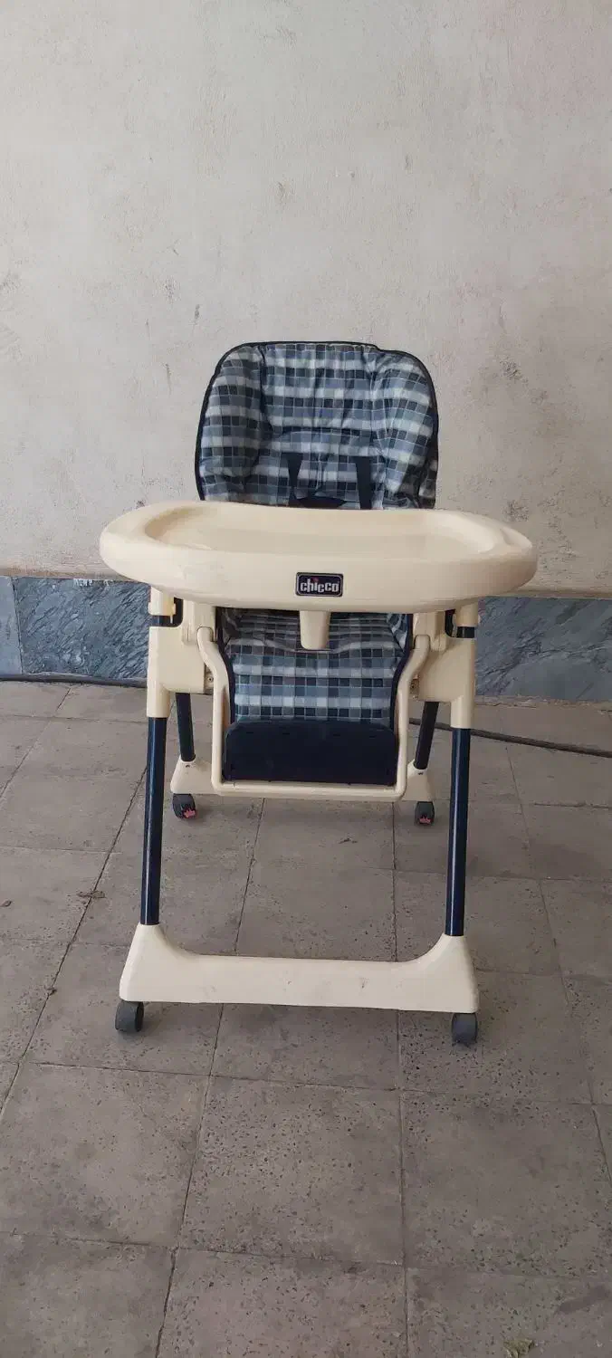 صندلی غذا خوری کودک|تخت و صندلی بچه|اندیشه, اندیشه فاز ۱|دیوار