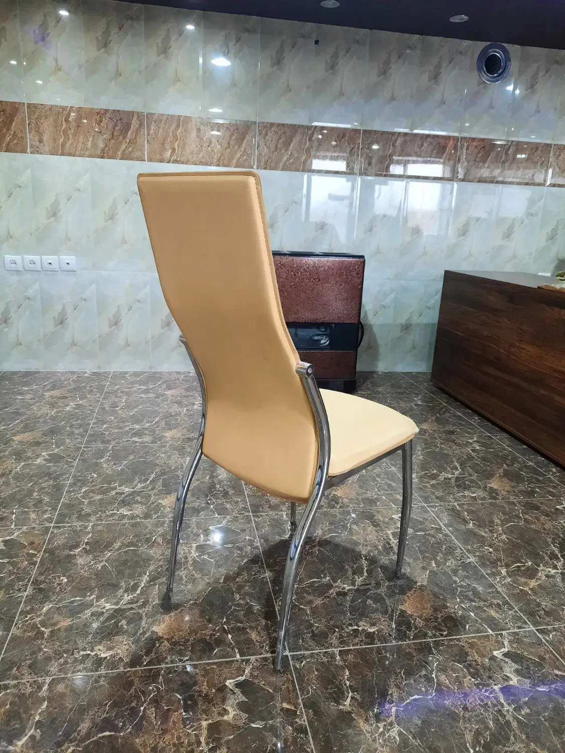 فروش صندلی ۱۲ عدد|میز و صندلی غذاخوری|نوشین شهر, |دیوار