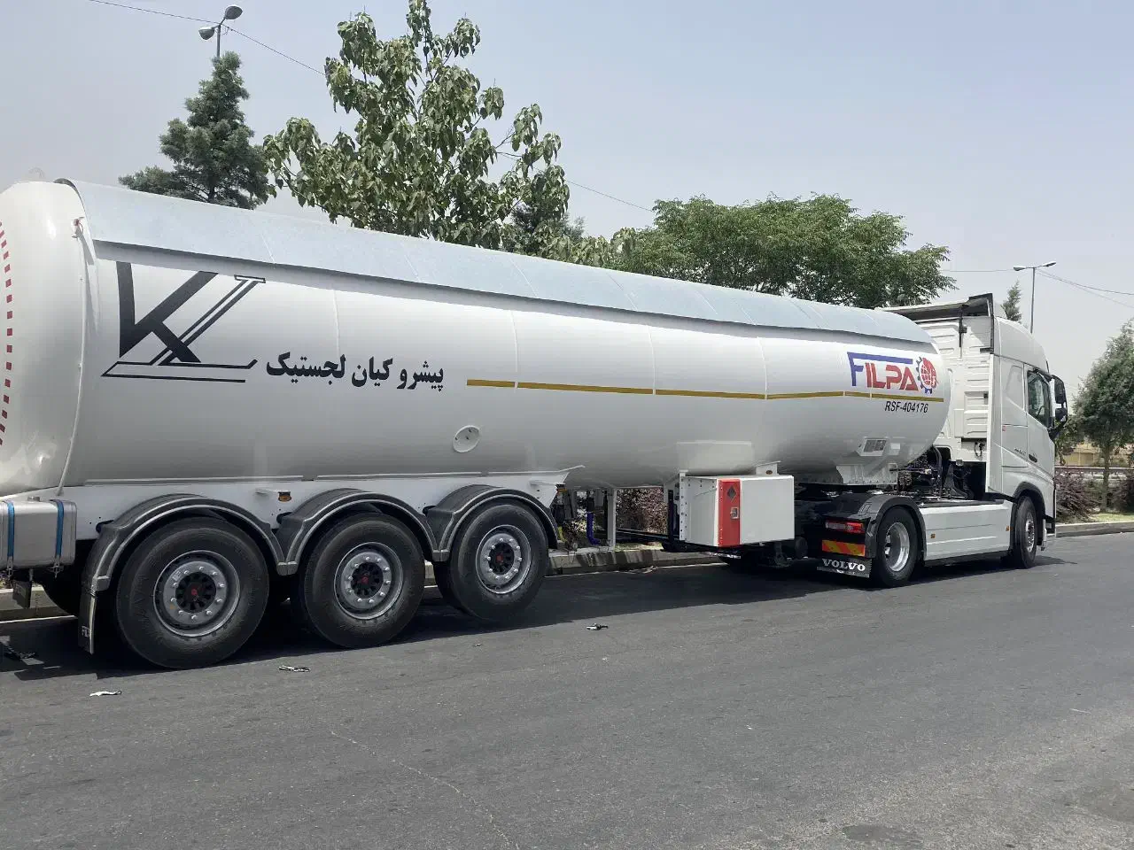 جذب راننده با کشنده جهت تحویل تانکر حمل گاز مایع|استخدام حمل و نقل|بندرعباس, |دیوار