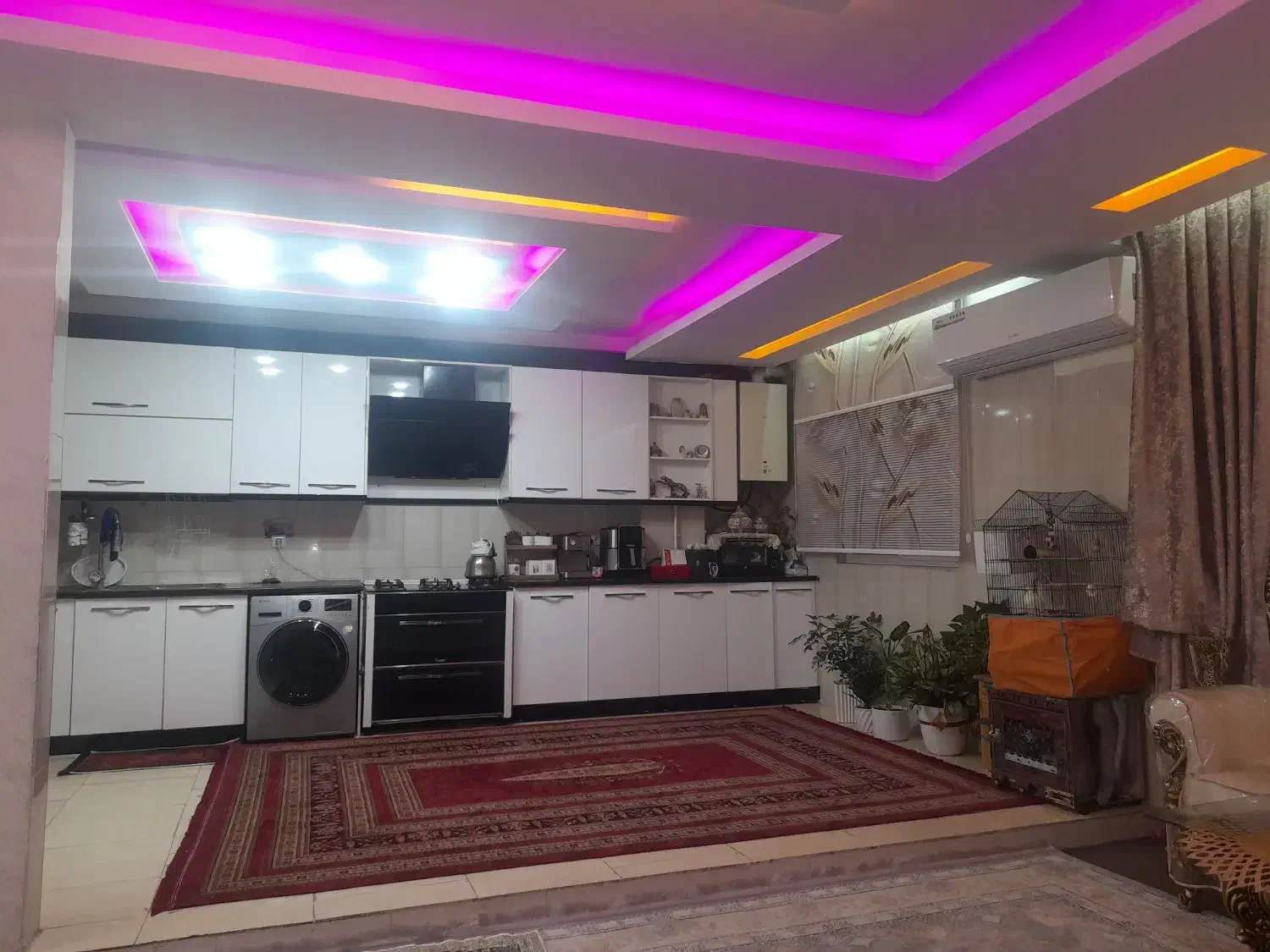 خانه واحدی طبقه اول بالای پیلوت|فروش آپارتمان|اقبالیه, |دیوار