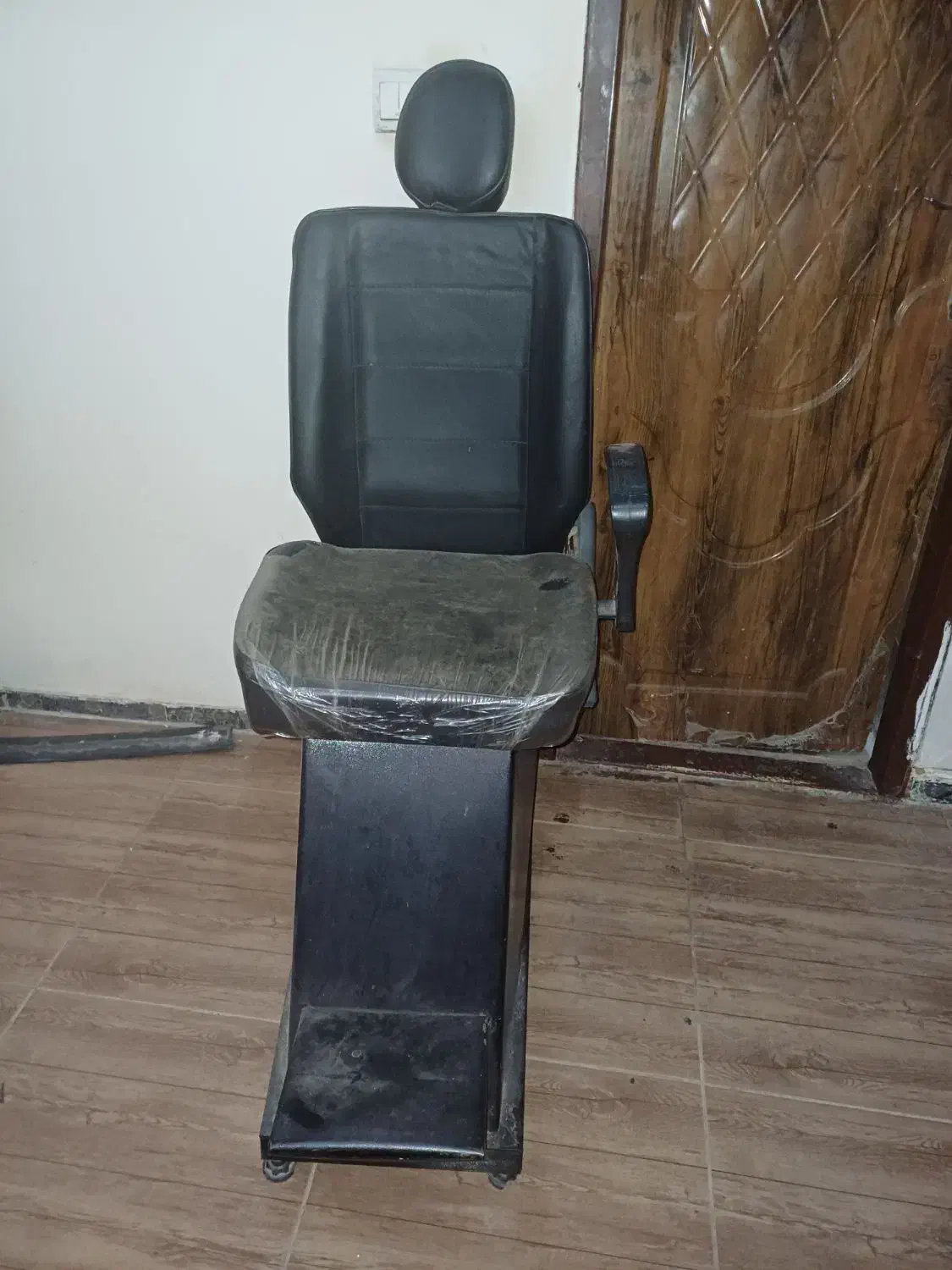 صندلی اسلاح|آرایشگاه و سالنهای زیبایی|کرمان, |دیوار