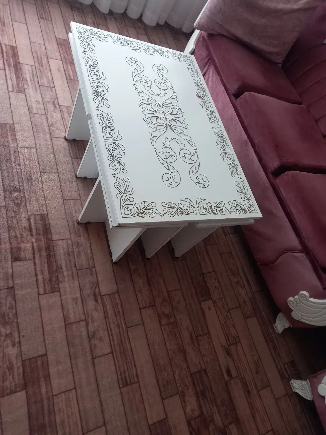 میز عسلی با چهارتا گل میز چوبی|مبلمان خانگی و میز عسلی|خمینیشهر, |دیوار