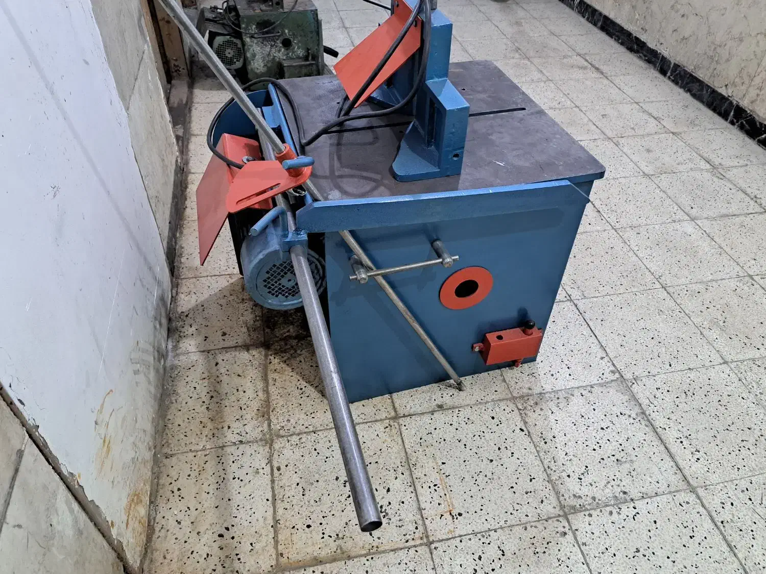 فارسی برصندوقی نوسایزبزرگ ومتوسط درجه یک|ابزارآلات|مشهد, ابوذر|دیوار