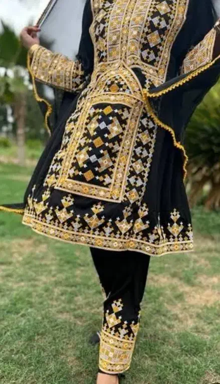 دوخت لباس بلوچی زنانه|لباس|بم, |دیوار