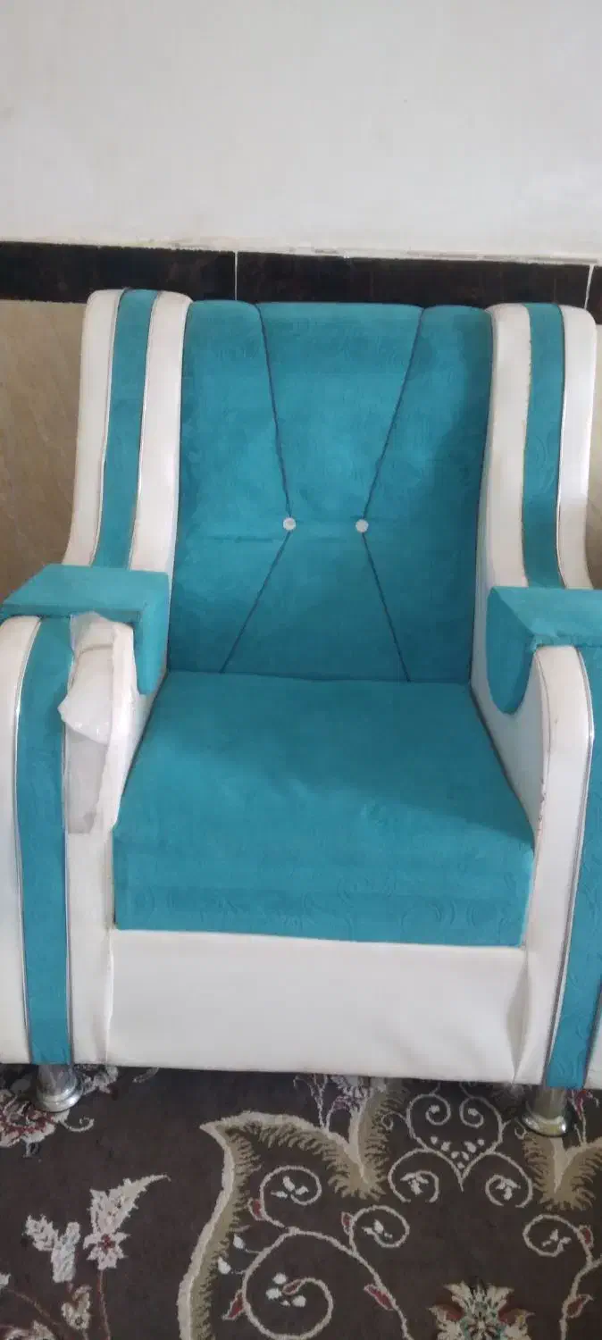 مبل ۷نفره  به همراه ۳تامیزعسلی 1م ۴۰۰|مبلمان خانگی و میز عسلی|بوژگان, |دیوار