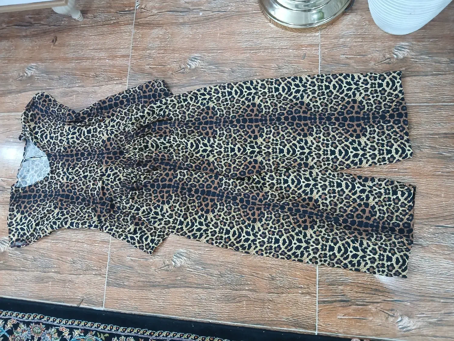 دوخت و فروش لباس تو خونه|لباس|لاهیجان, قیام|دیوار