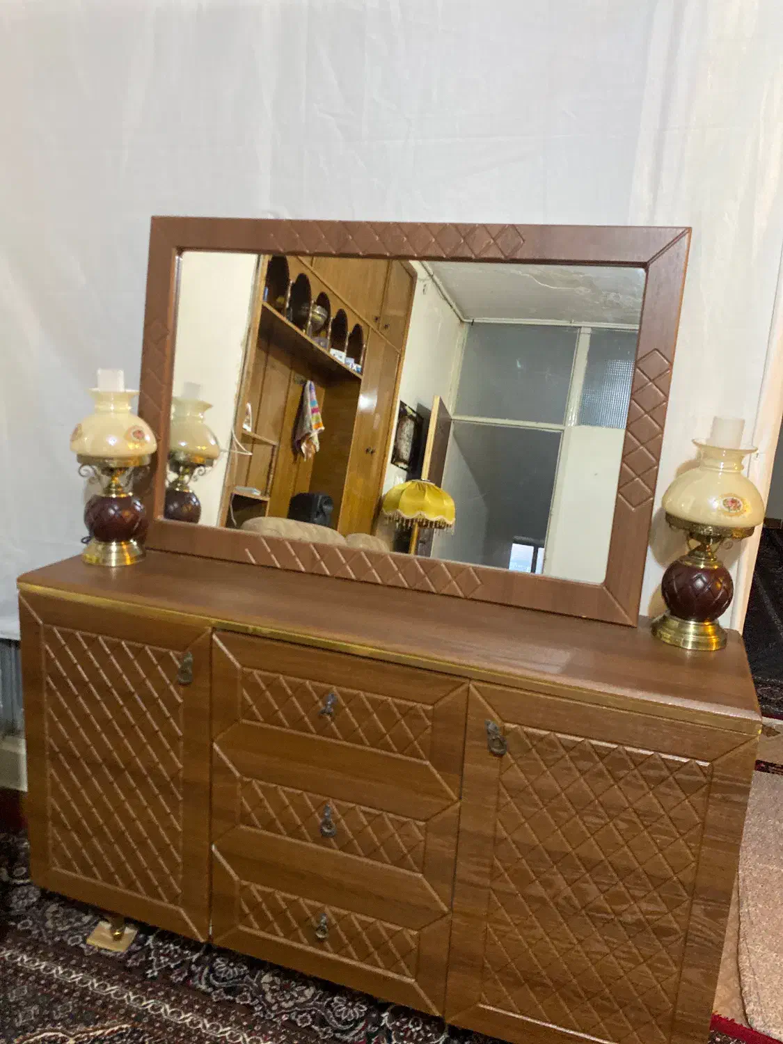 کنسول و آیینه|بوفه، ویترین، کنسول|بروجرد, |دیوار