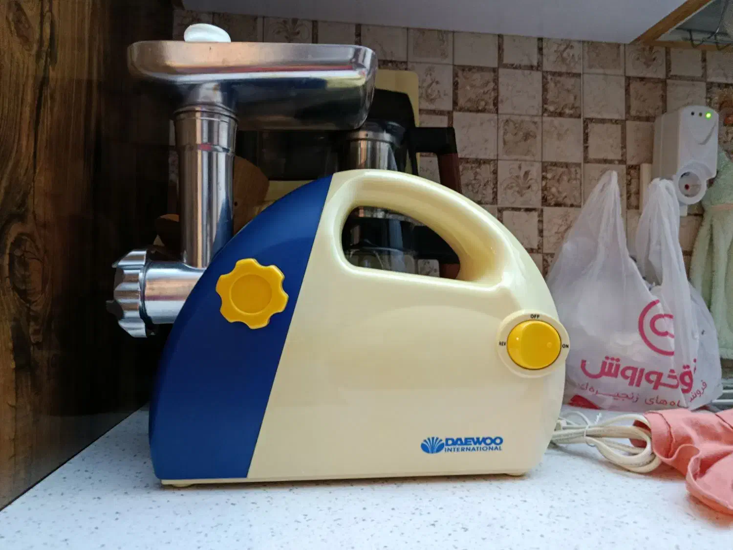 چرخ گوشت مارک دوو|خردکن، آسیاب، غذاساز|اردبیل, |دیوار