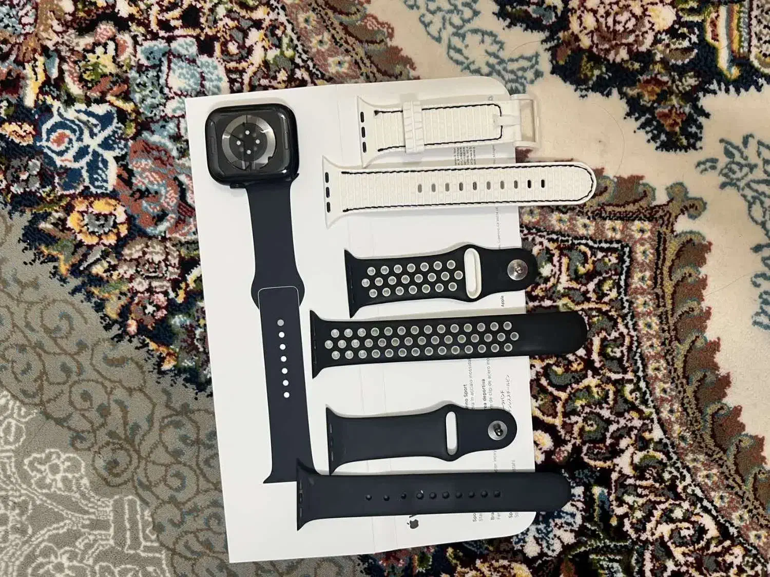 اپل. اچ|ساعت|اصفهان, ستار|دیوار