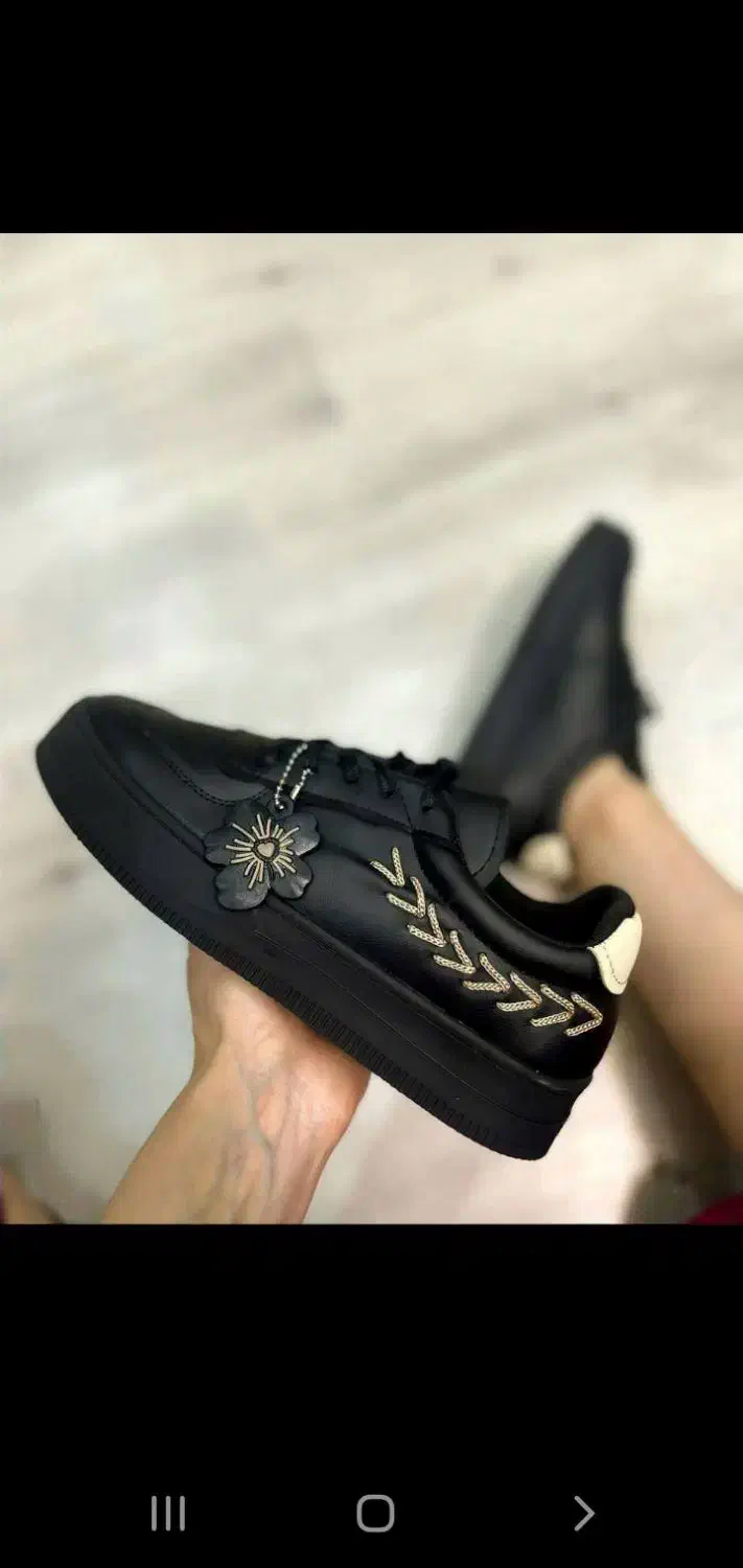 ونس|کیف، کفش، کمربند|شیراز, فخرآباد (دروازه کازرون)|دیوار