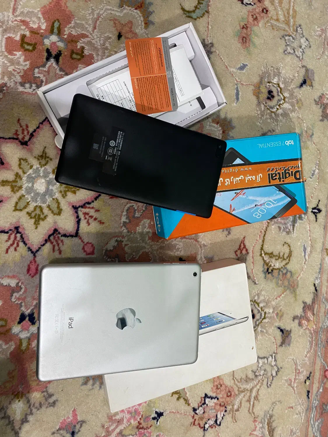 دوتا تبلت اپل و  لنووا|تبلت|تهران, امیریه|دیوار