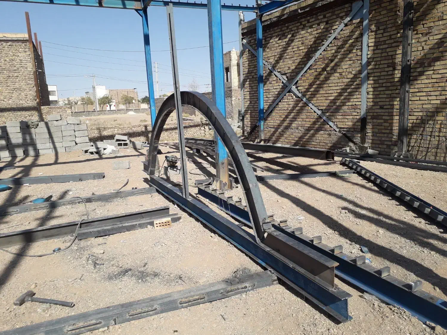 جوشکاری اسکلت نقد و اقساط پذیرفته می‌شود|خدمات پیشه و مهارت|گناباد, |دیوار