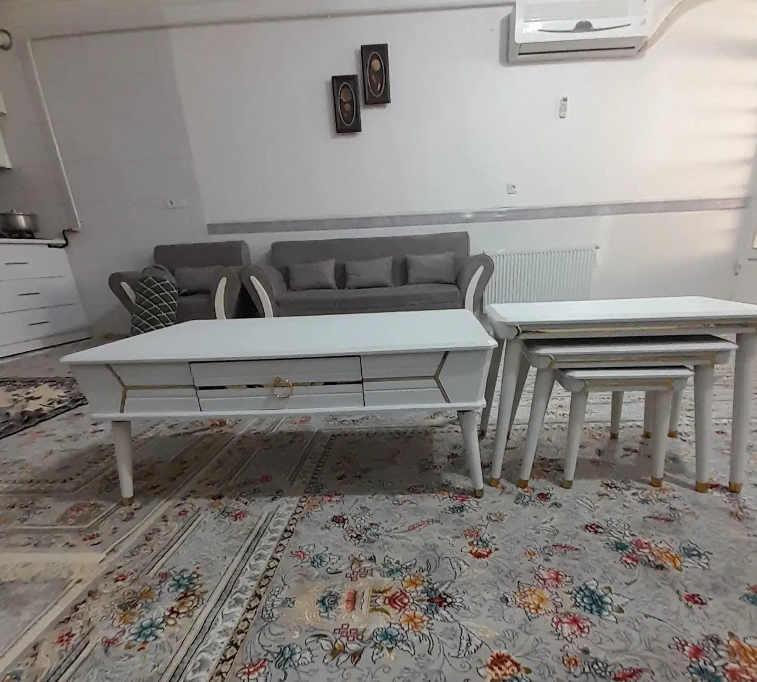 جلو مبلی بزرگ کشوی باسه عدد عسلی نو نو|مبلمان خانگی و میز عسلی|سرپل ذهاب, |دیوار