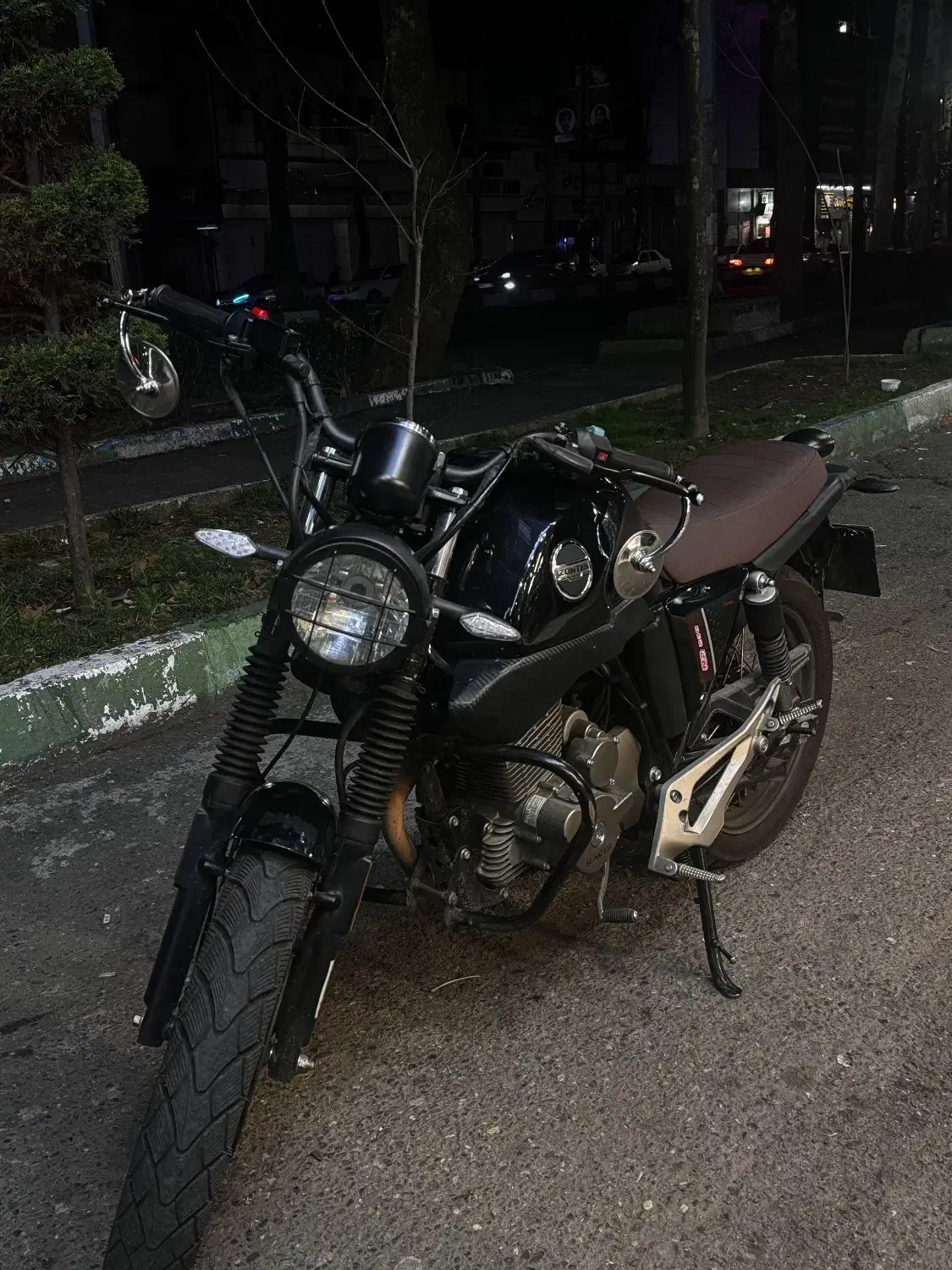 موتور|موتورسیکلت|رشت, منظریه|دیوار