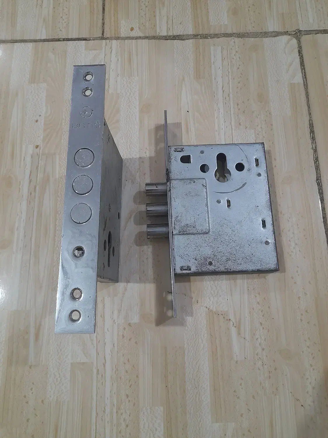 قفل باتیس ۳ لول|ابزارآلات|لنگرود, |دیوار