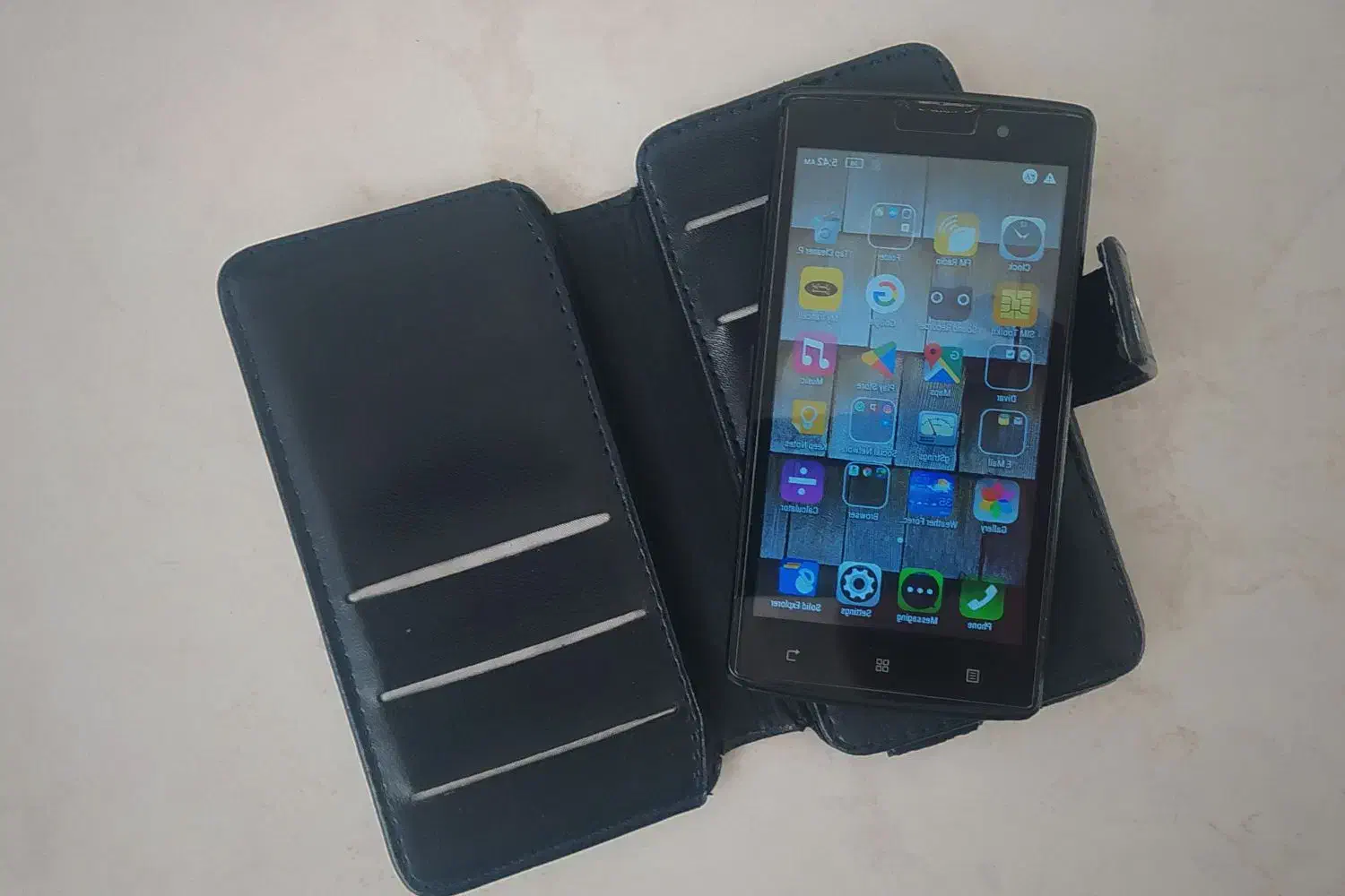 گوشی لنوو a2010 به همراه کیف|موبایل|سهند, |دیوار