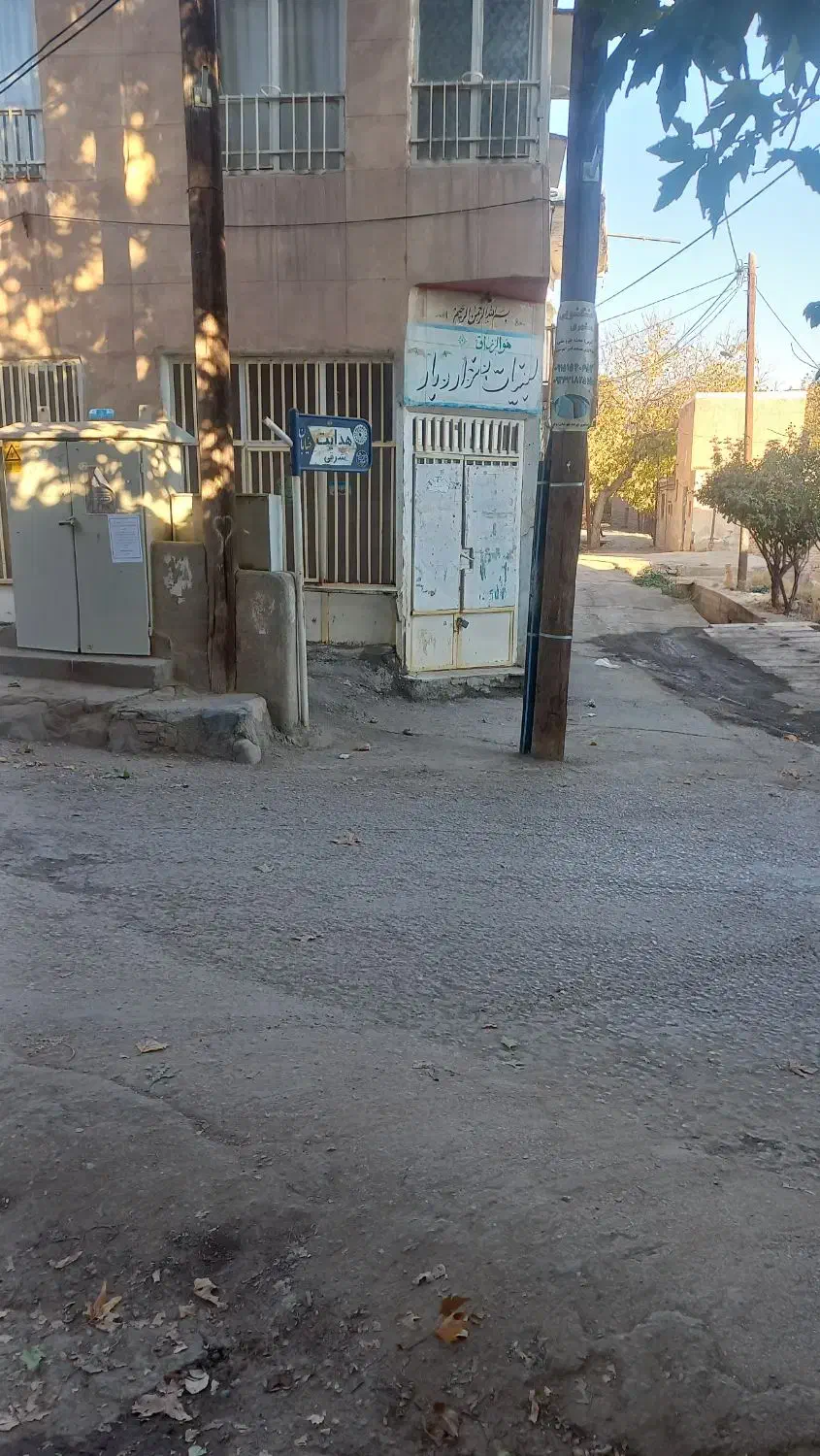 مغازه تجاری حدودا ۲۲ متری|اجارهٔ مغازه و غرفه|زبرخان, |دیوار