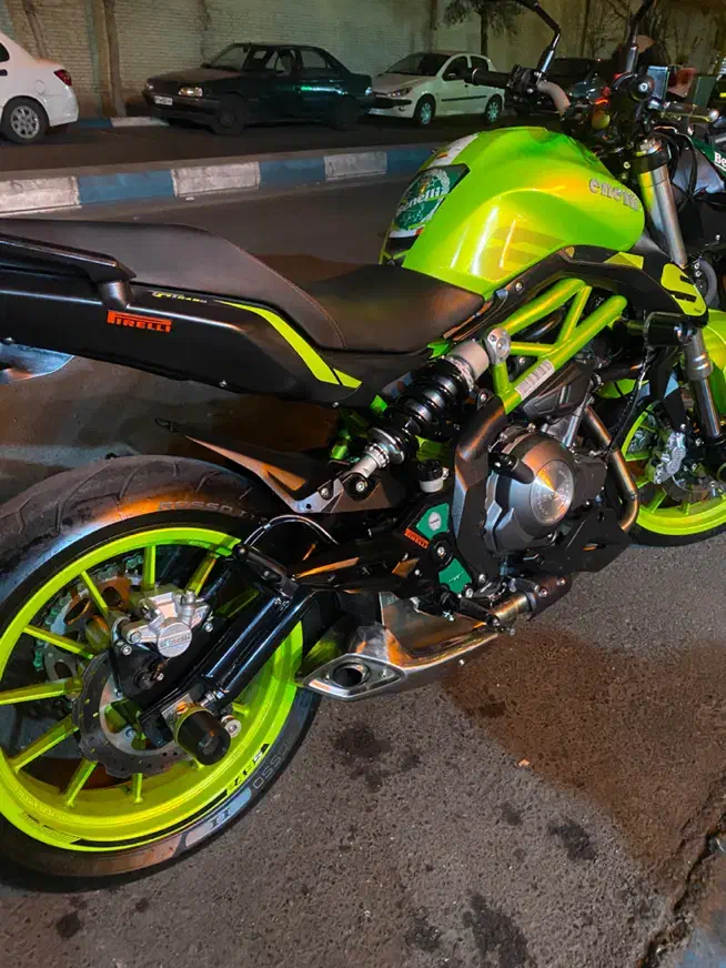 بنلی ۳۰۰|موتورسیکلت|تهران, لاله زار|دیوار