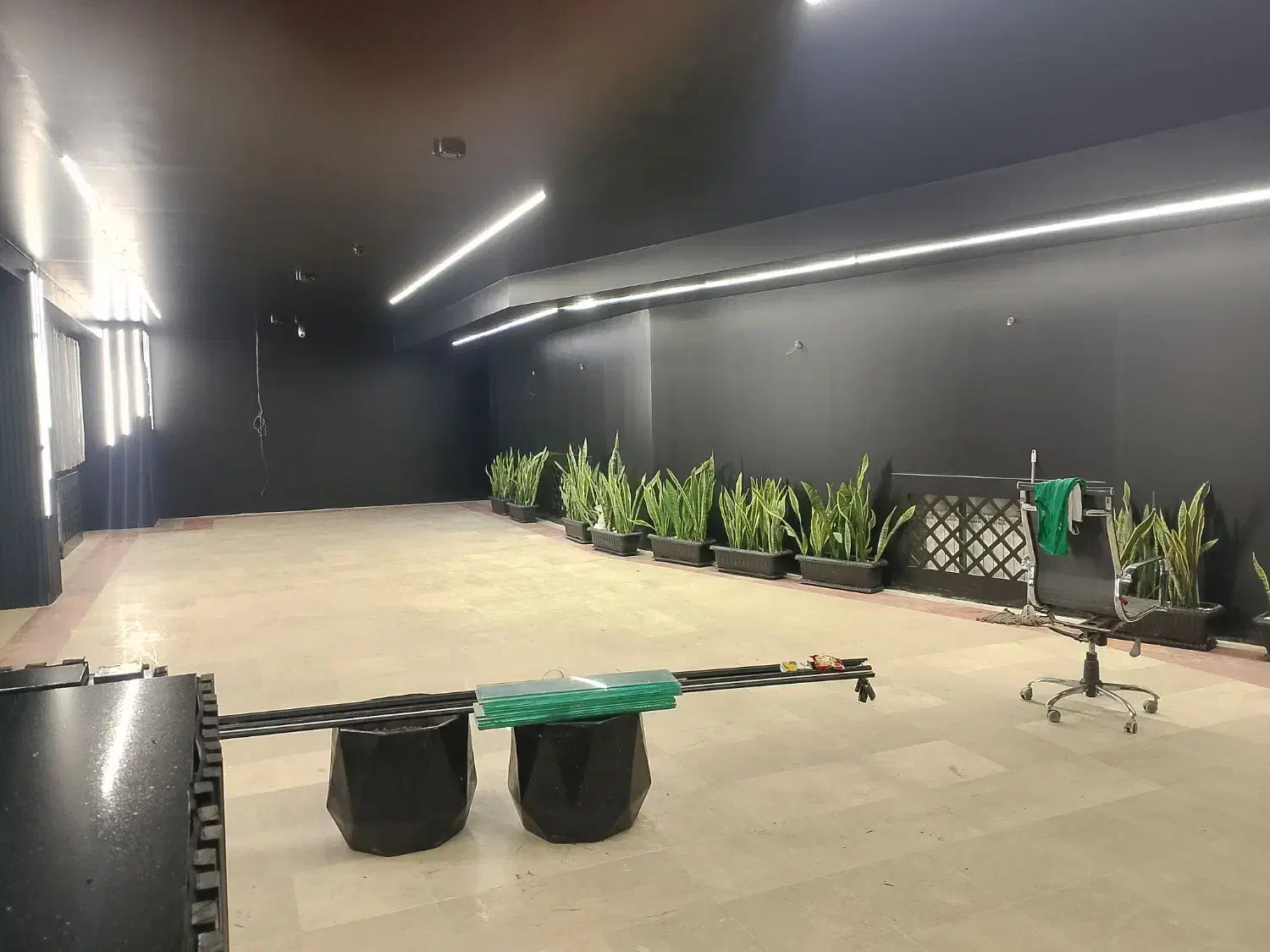 جذب نیرو آقا و خانم جهت کار در سفره خونه اشپز|استخدام خدمات فروشگاه و رستوران|تهران, فردوس|دیوار