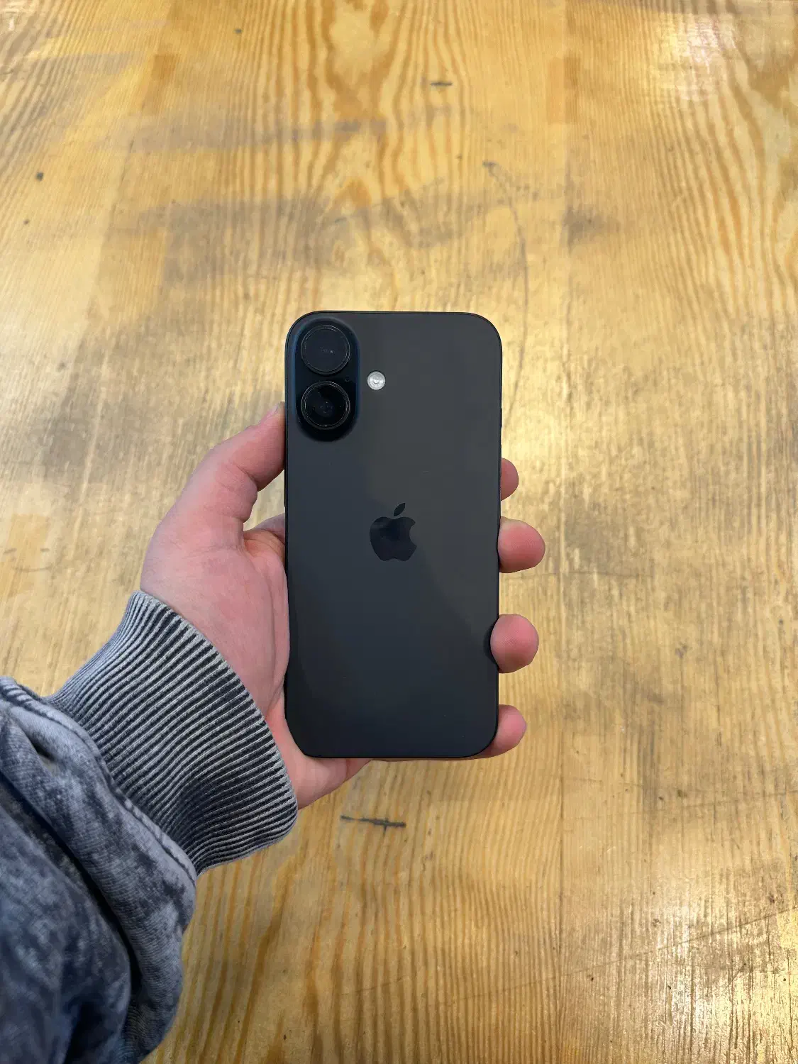 ایفون ۱۶ نرمال|موبایل|شیراز, معالی‌آباد|دیوار