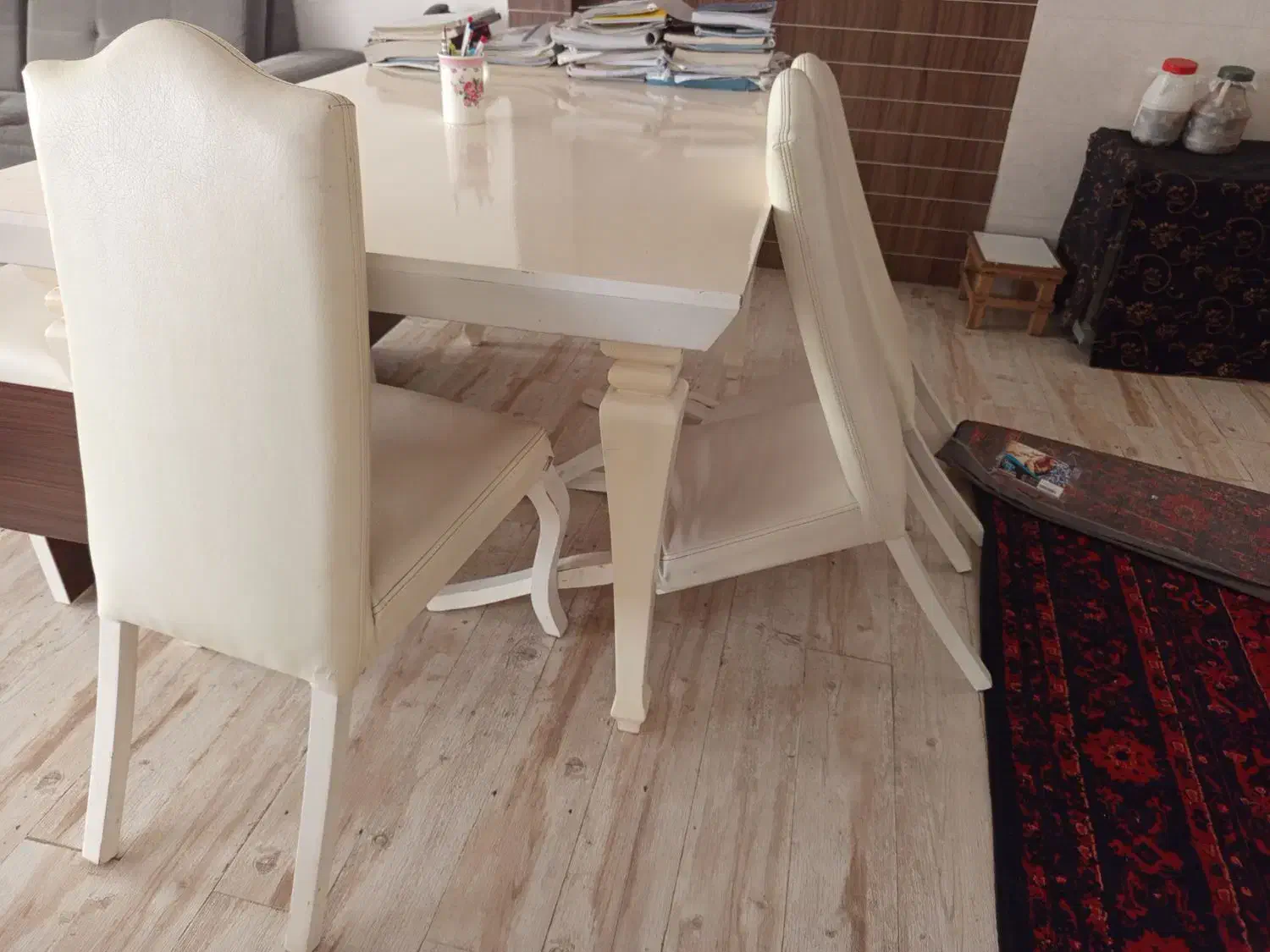 صندلی  سفیدرنگ|میز و صندلی غذاخوری|گنبد کاووس, |دیوار