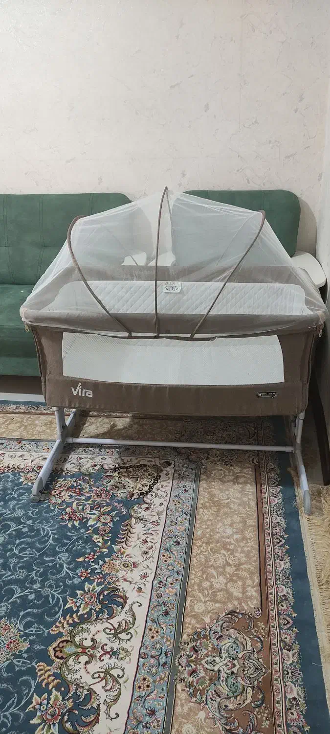 تخت کنار مادر و کریر|تخت و صندلی بچه|اسلام‌شهر, مظفریه|دیوار