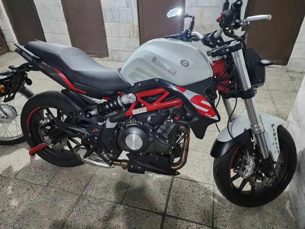 بنلی ۲۵۰ دو سیلندر|موتورسیکلت|تهران, امیر بهادر|دیوار