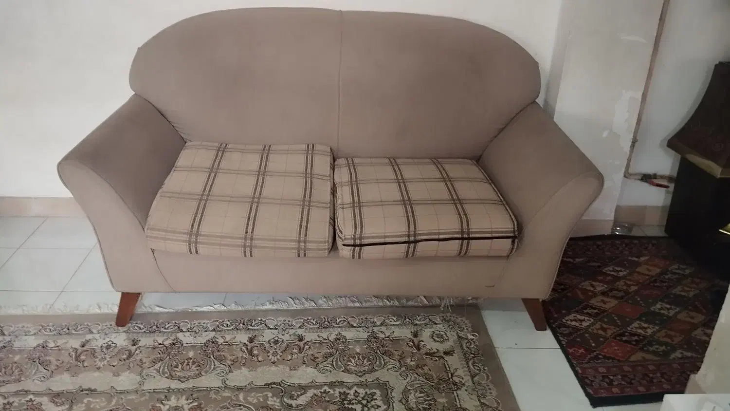 مبل|مبلمان خانگی و میز عسلی|رشت, شهرک الغدیر|دیوار