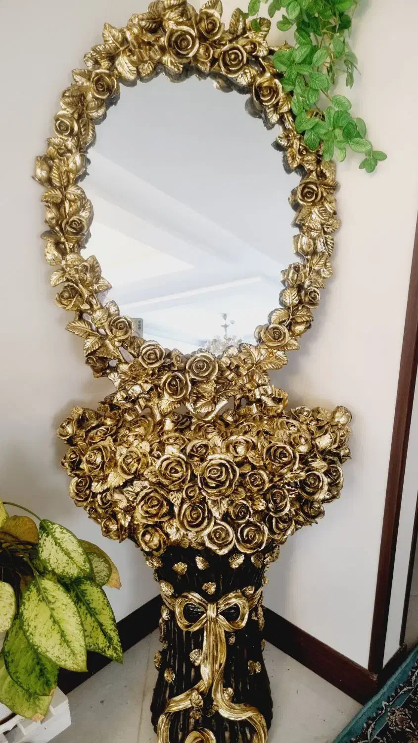 آینه و میز رزین طلایی|آینه|تهران, بوستان چیتگر|دیوار