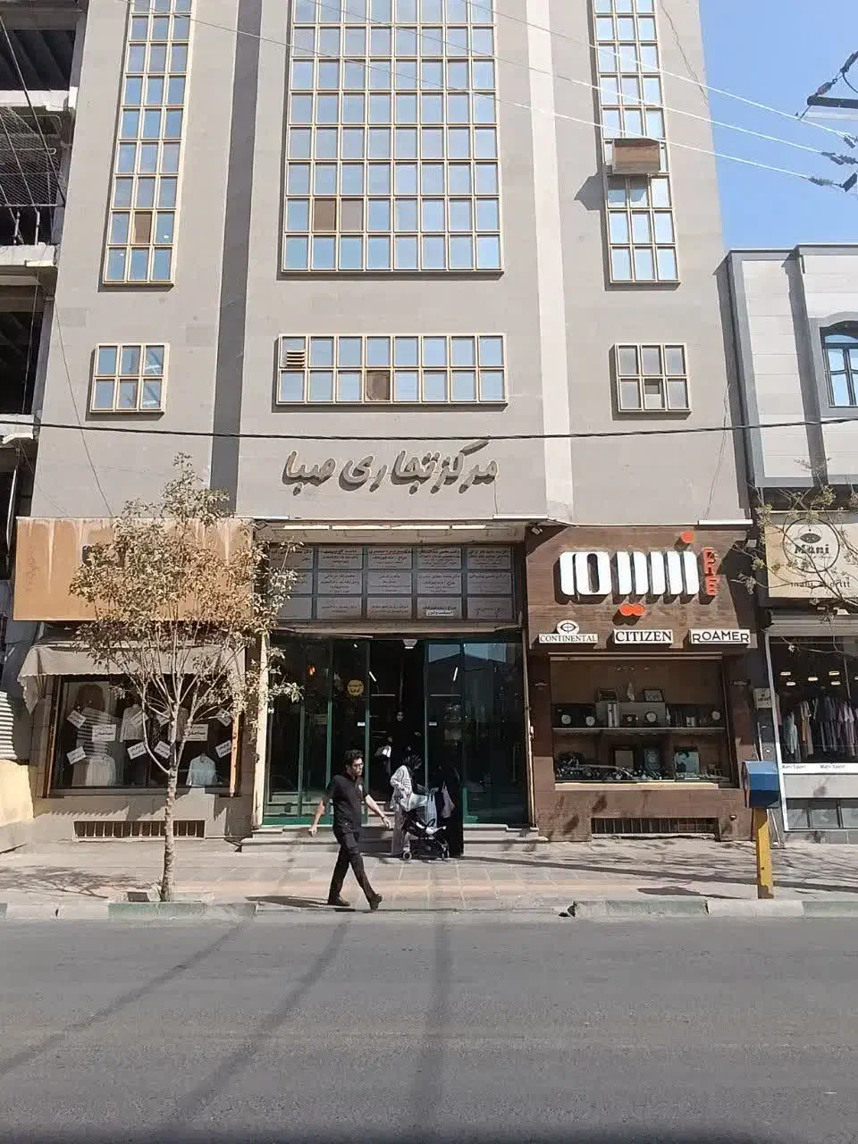 مغازه بر ورودی پاساژ  صبا خیابان دورشهر (خ فاطمی )|فروش مغازه و غرفه|قم, دورشهر|دیوار