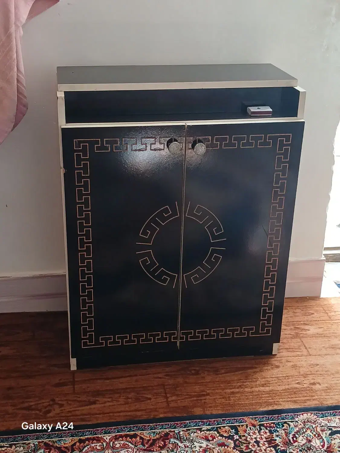 میزتلویزیون ودراور وجاکفشی درحدسالم|جاکفشی، کمد، دراور|دلند, |دیوار