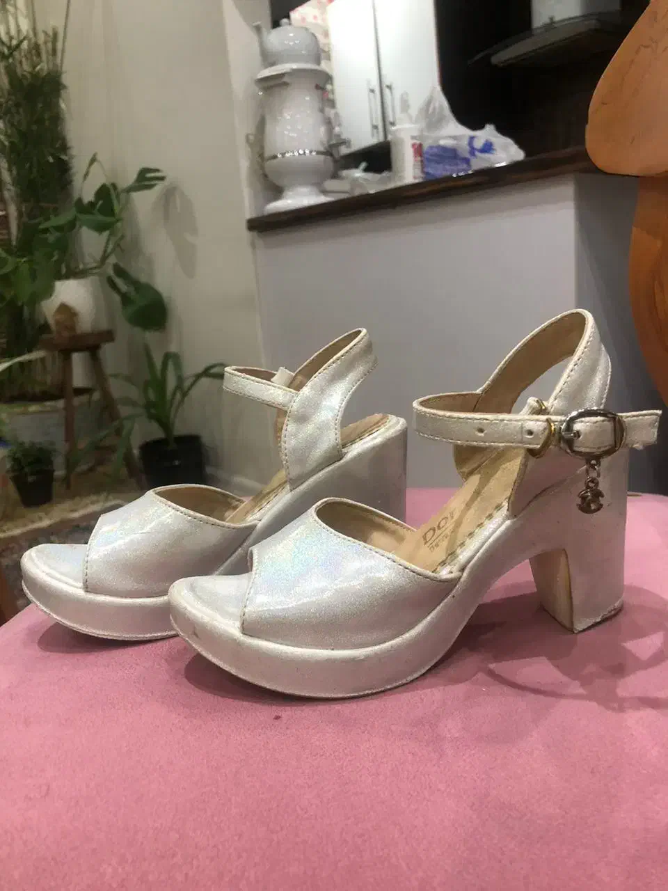 کفش پاشنه دار بچگانه سایز ۳۱|کیف، کفش، کمربند|پرند, فاز ۱|دیوار