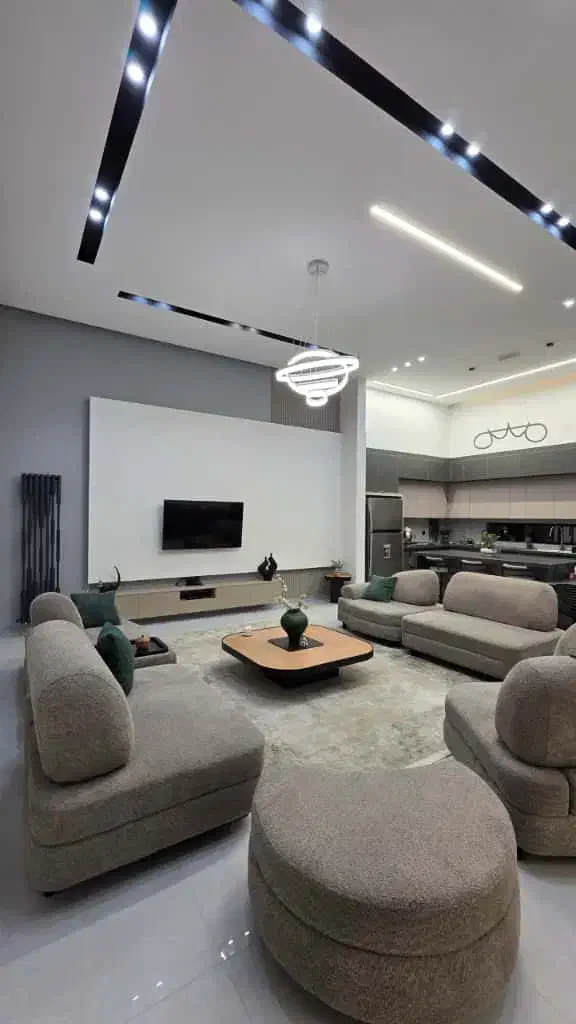 ۳۲۰متر ویلا۱۴۵متر بنا کردان سهیلیه اغچه حصار شهرکی|فروش خانه و ویلا|هشتگرد, تهران دشت|دیوار