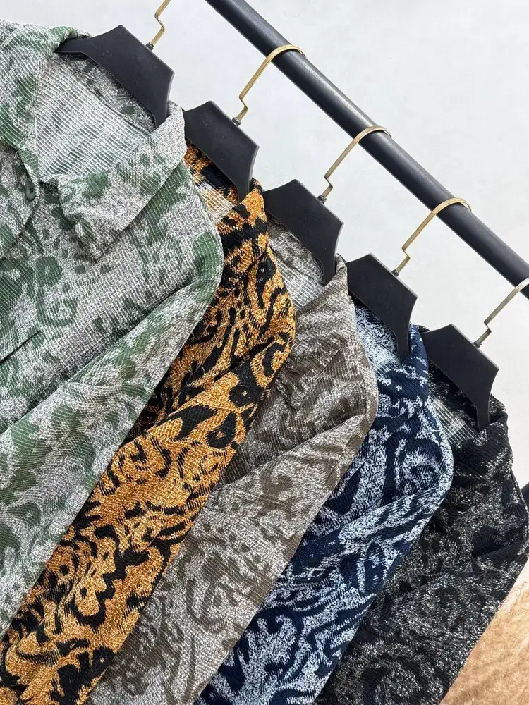 مانتو خوشگلمون|لباس|آستانه اشرفیه, |دیوار