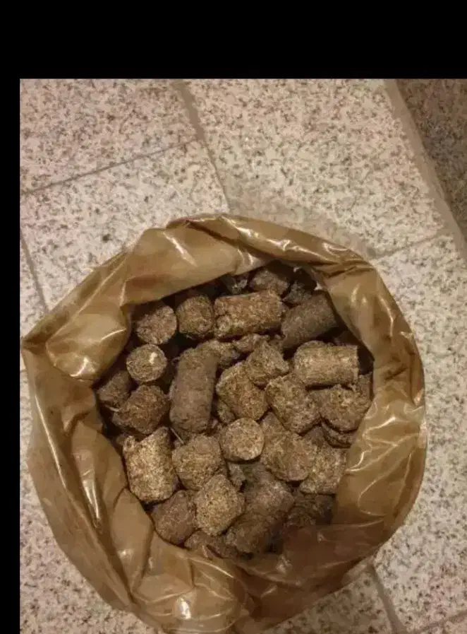 تفاله فشنگی چغندر|حیوانات مزرعه|هشترود, |دیوار