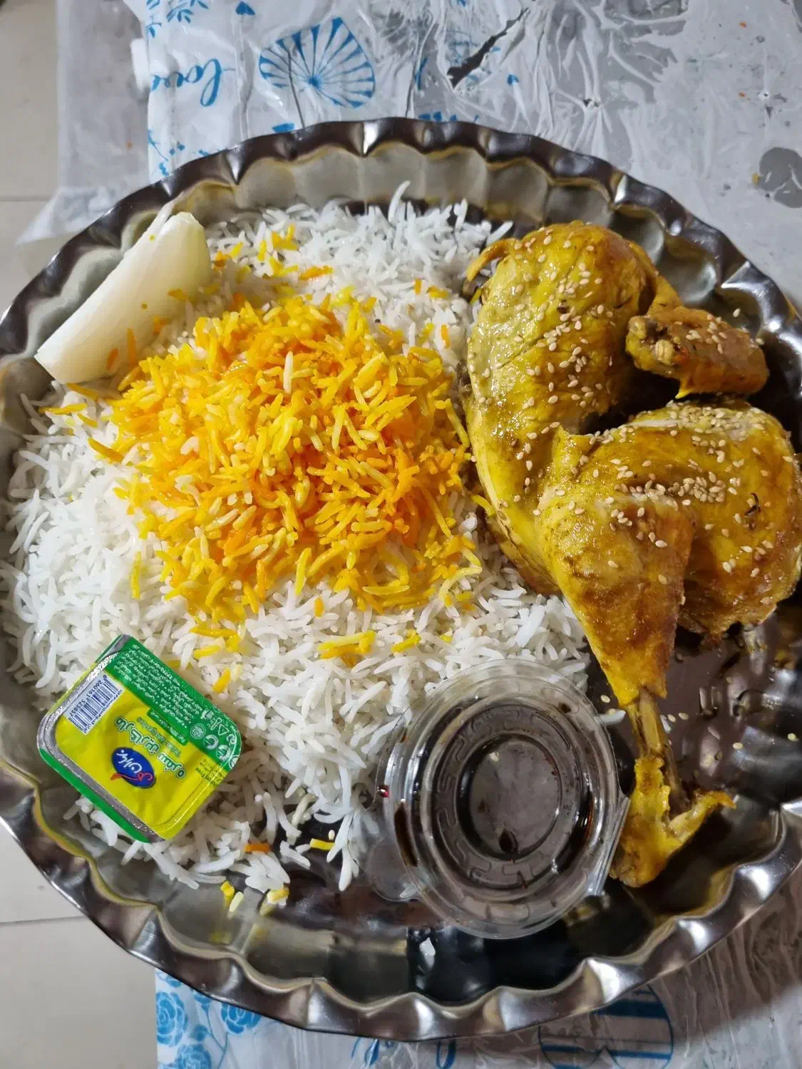 بیرون بر و رستوران سنتی نور|خوردنی و آشامیدنی|دیلم, |دیوار