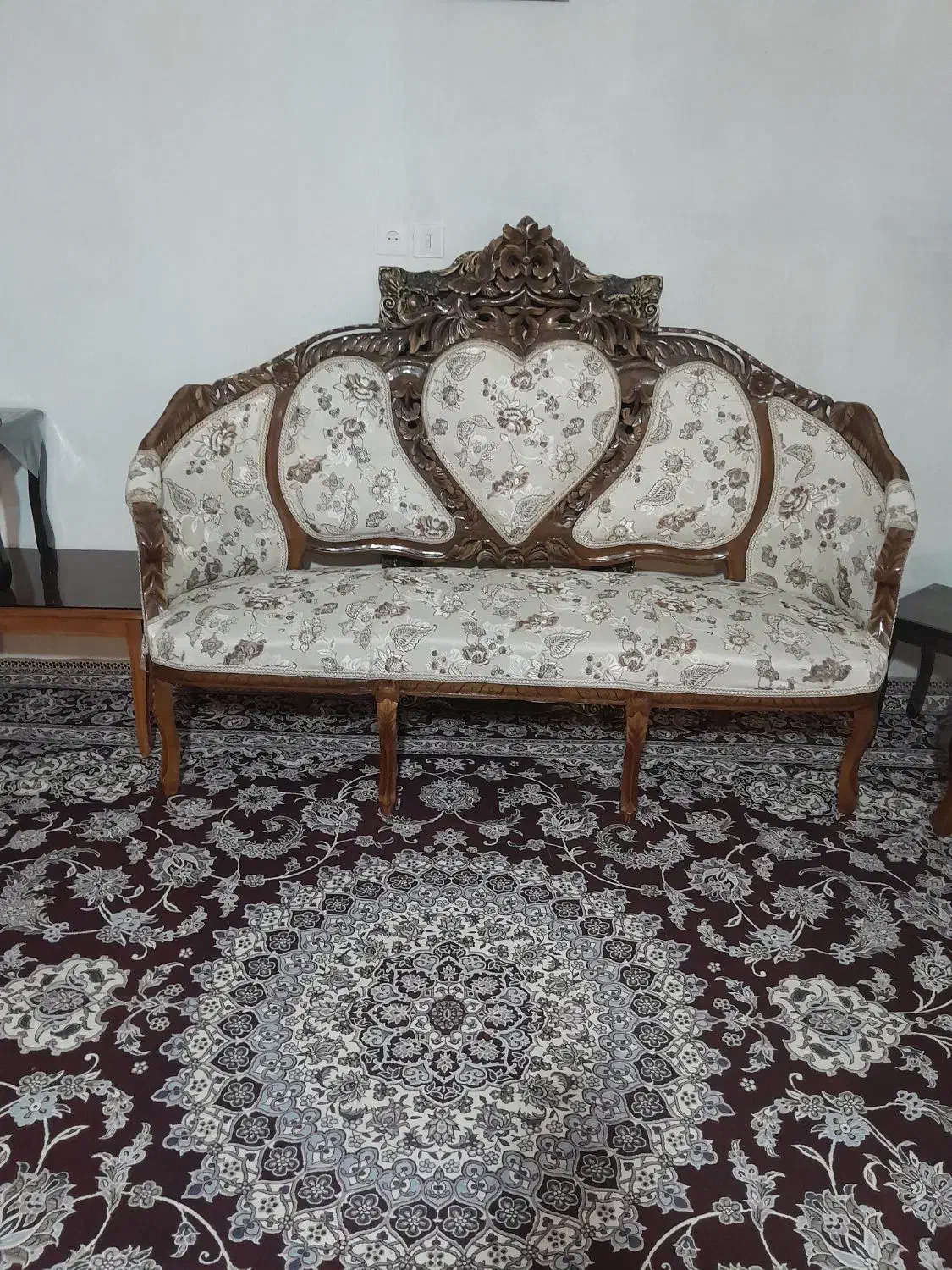 مبل 9نفره سلطنتی|مبلمان خانگی و میز عسلی|بروجرد, |دیوار