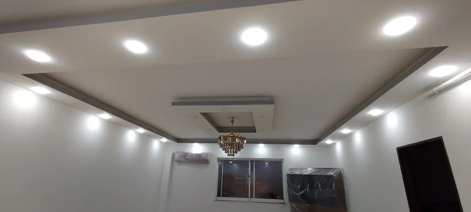 نقاشی ساختمان و نصب کاغذ دیواری|خدمات پیشه و مهارت|خلخال, |دیوار