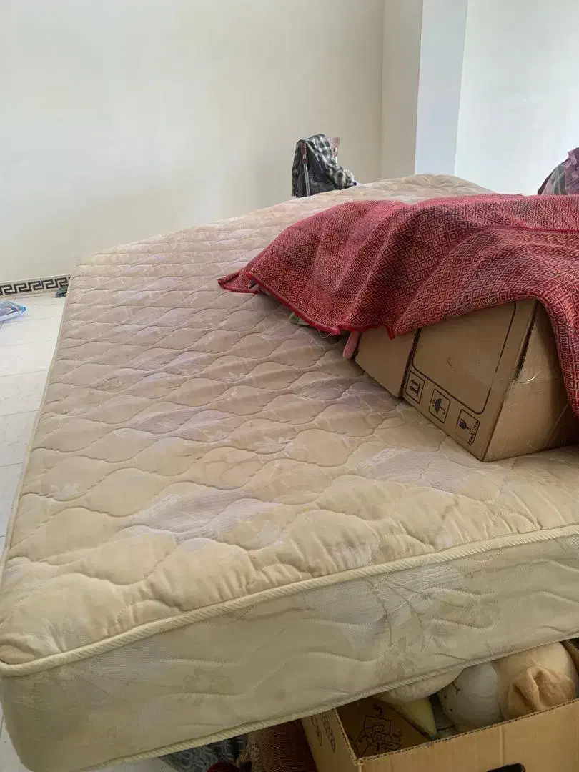 تخت وخوش خواب|تخت و سرویس خواب|دماوند, گیلاوند|دیوار