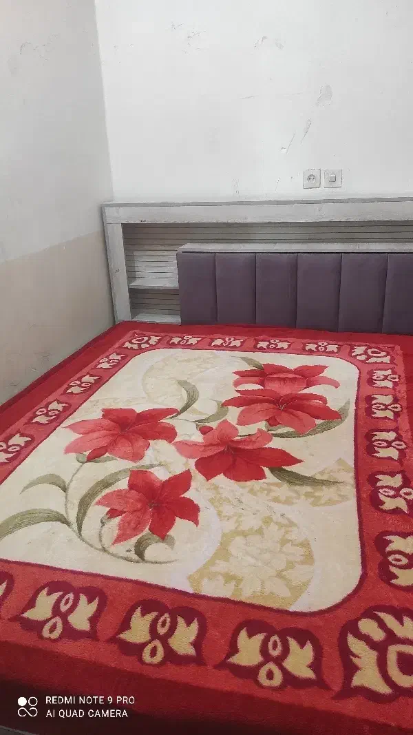 تخت دونفره درحدنونو|تخت و سرویس خواب|شیراز, اصلاح‌نژاد|دیوار