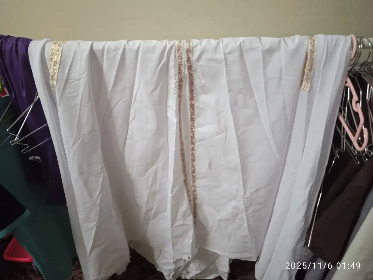 سلام چادرسفیددوخته شده برای جشن تکلیف|کفش و لباس بچه|دامغان, |دیوار