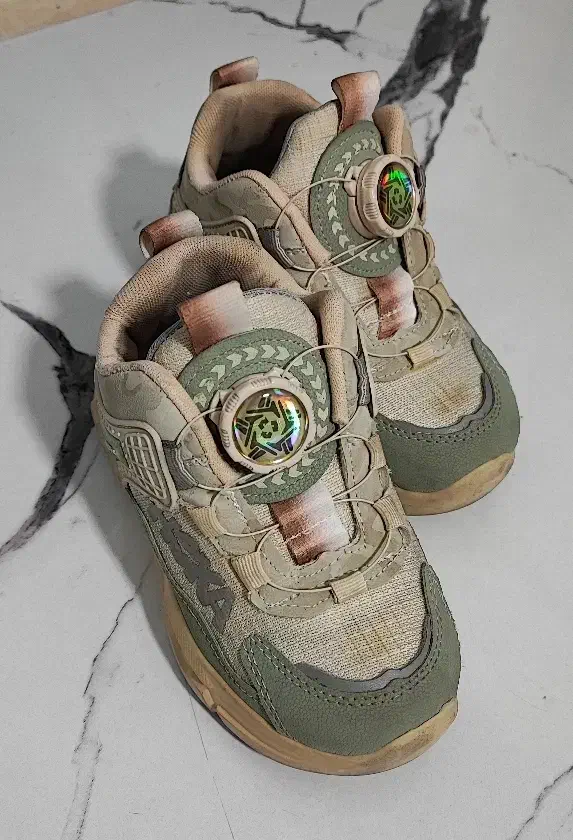 کفش بچگانه دخترانه|کفش و لباس بچه|پاکدشت, پاکدشت (مامازند)|دیوار