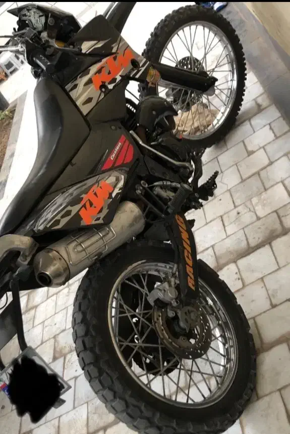 تریل مدل 90تک برگ سند لاستیکها نو شده .|موتورسیکلت|طبس, |دیوار