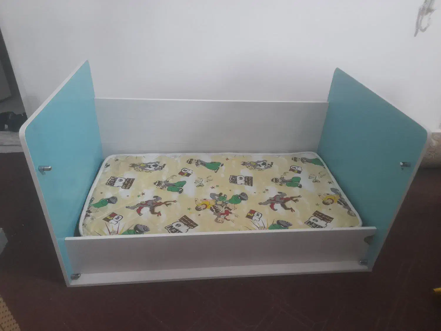 تخت بچه تا پنج سال ۳ تیکه کشوی|تخت و سرویس خواب|اسلام‌شهر, مظفریه|دیوار