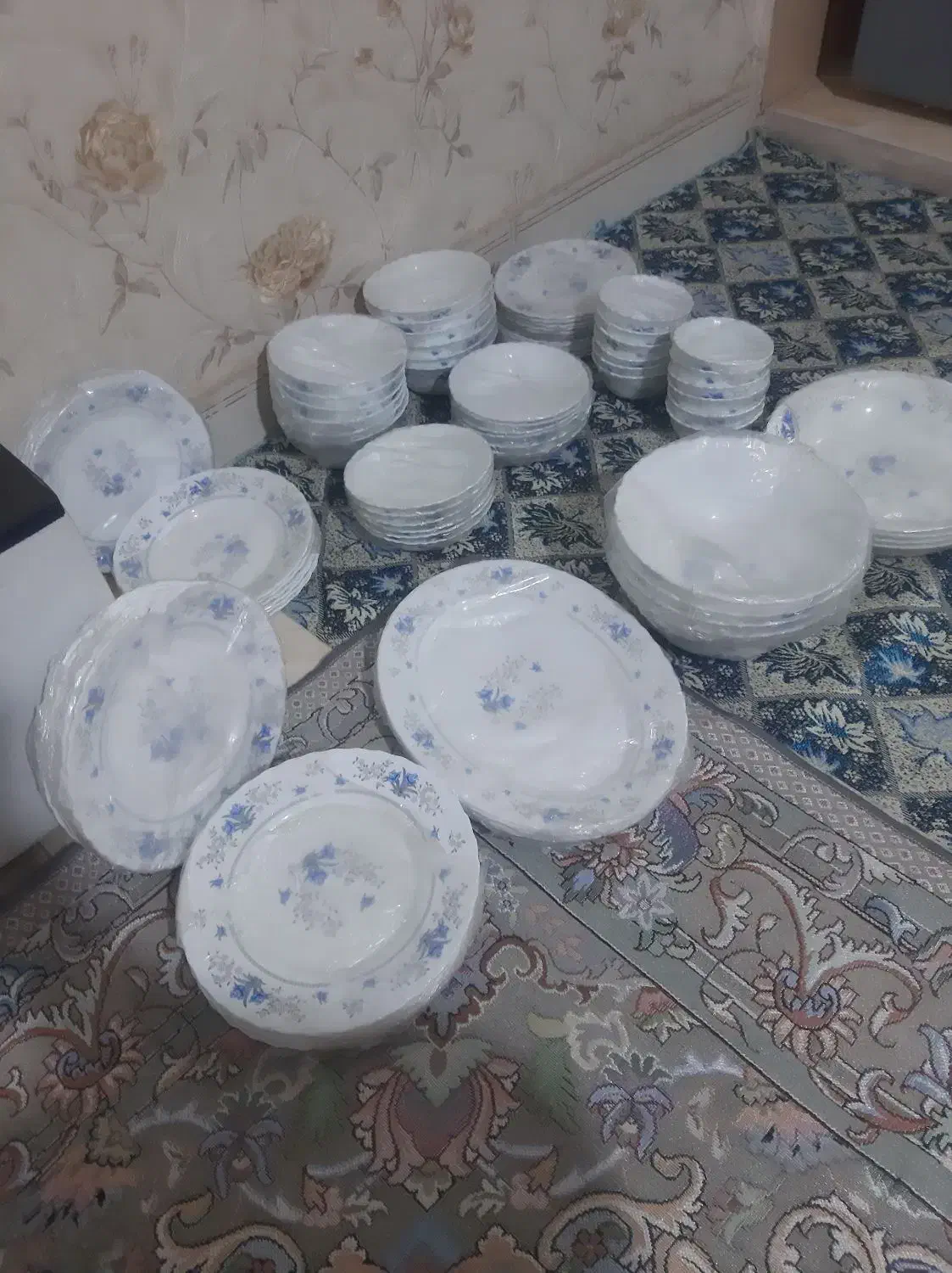 سرویس قاشق چنگال و سرویس ۱۲نفره پارس اپال|ظروف سرو و پذیرایی|ری, سیزده آبان|دیوار