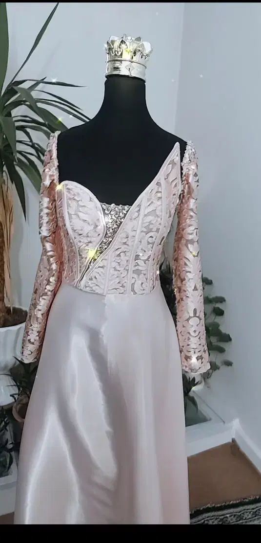 لباس مجلسی بلند فنر دوزی شده سایز ۴۰|لباس|اردبیل, |دیوار